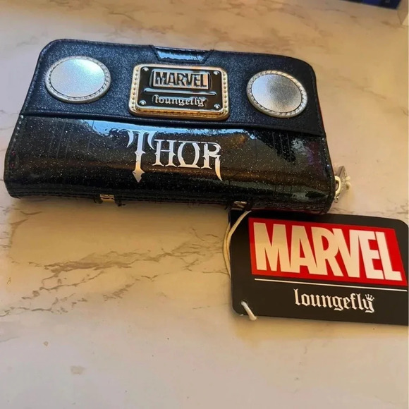 NWT Loungefly Marvel Metallic Thor Cosplay Zip Around Wallet - Picture 4 of 6